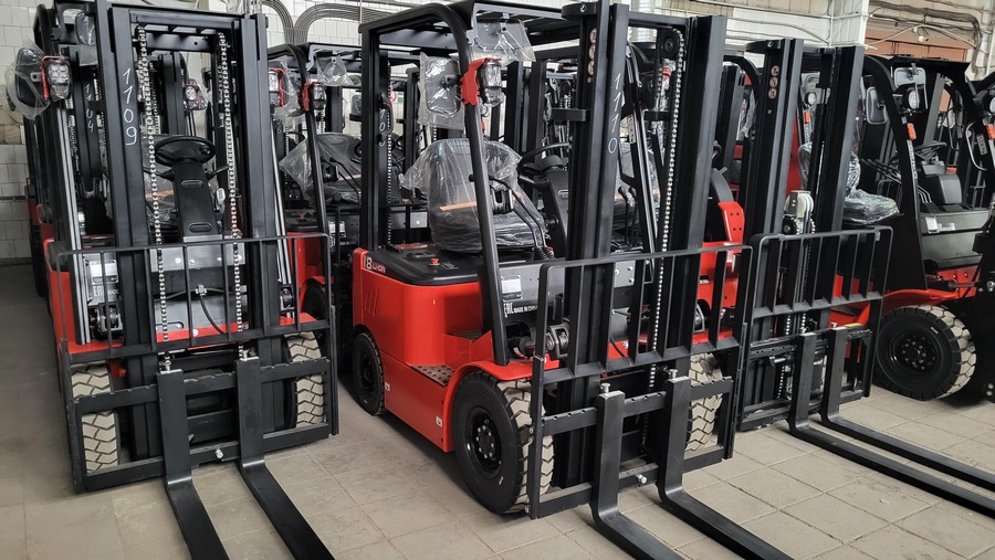 Тест-драйв складской техники на нашем складе в Обнинске