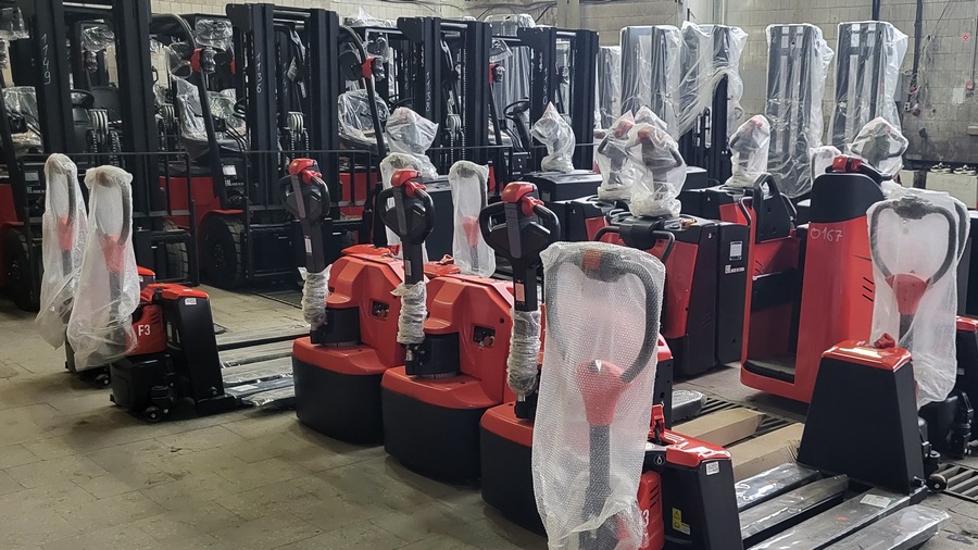 Тест-драйв складской техники на нашем складе в Обнинске