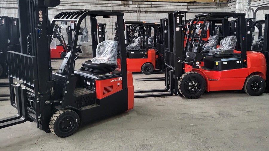 Тест-драйв складской техники на нашем складе в Обнинске